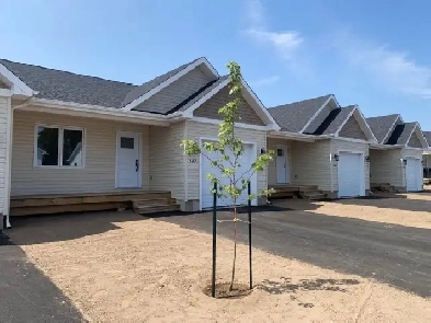 Shediac Townhouse - No Condo Fees - Pave & Landscaping Included Image# 8