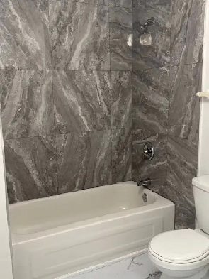 2 Bedroom/ 2 Parking Spacious Apartment Image# 1