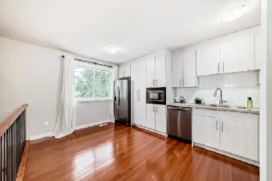 3 Bedroom Townhouse with Condo Fee's under 250 per month! Image# 8