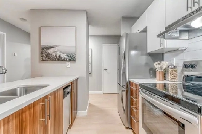 Windsor Arms - 2 Bedroom, 1.5 Bathroom, Den Apartment for Rent Image# 3
