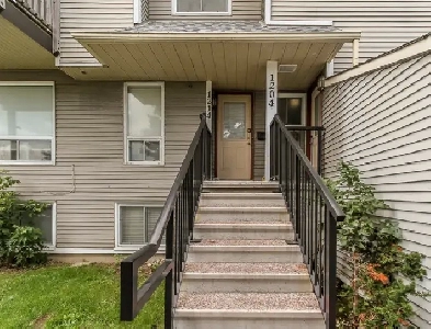 1214 TANGUAY CRT, Kanata K2L 3X8 - Available from October 1st 20 Image# 4