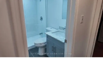 Renovated 1 bedroom apt Image# 1