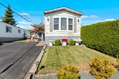 Charming 2-Bed   Den Near Amenities (55 ) Image# 8