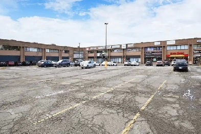 Office Space for Lease in a busy Mississauga Plaza! Image# 2
