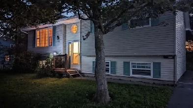 Room for Rent – Ideal for Single Lady – $600/month – Lakeside Image# 2