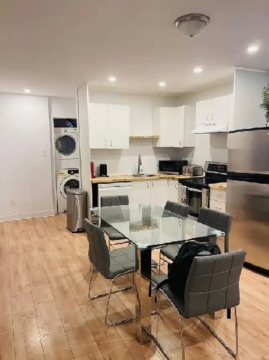 Bright Furnished 3-Bedroom Apartment -Parking –Ville-Marie Image# 1