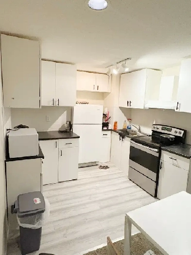 Bedroom for rent - all inclusive Image# 1