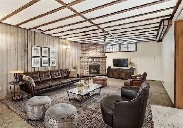 Spacious Separate Basement Suite close to UofA/Downtown/Argyll Image# 1