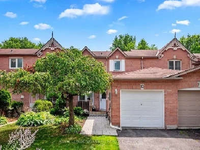 Renovated 3 Bedroom Freehold Townhouse for Sale in Courtice! Image# 11