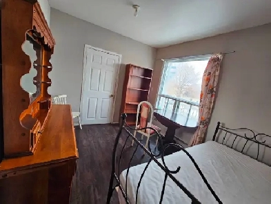 Chambre meublee Tout Inclus!Centre Videotron,Fleur de Lys Image# 1