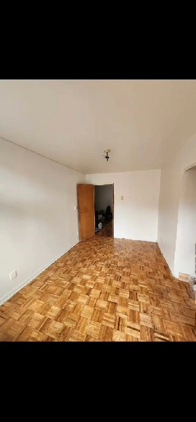 4 1/2 chambre à louer Image# 1