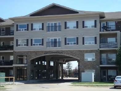 South Hamptons Park Place apartment for rent Image# 1