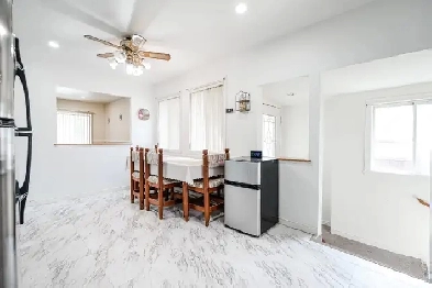 Detached Bungalow for sale in Saint-Laurent Image# 5
