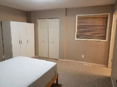 Master Bedroom - Main Floor- South WPG Image# 5