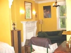 2 chambres à louer dans un 6 1/2. À 2 min du métro. Tout inclus! Image# 1