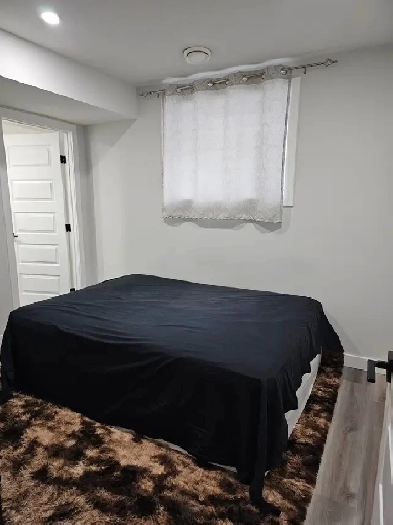 1 BEDROOM BASEMENT UNIT FOR RENT Image# 1