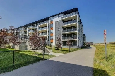 3 bedrooms 2 bathrooms ground level with huge balcony Image# 1