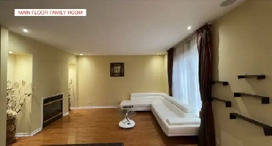 ROOM FOR RENT IN PRESTIGIOUS MARKHAM GOLF CLUB NEIGHBOURHOOD Image# 5