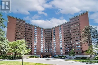 All Included Condo with Large Backyard, Swimming Pool and Sauna Image# 1