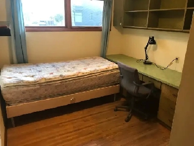 Furnished rm 12 mins walk to UC/UofC/U of C/Eng Build Image# 1