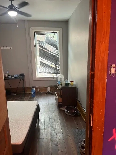 FALL 2025 STUDENT RENTAL 2 rooms (year lease) Image# 2