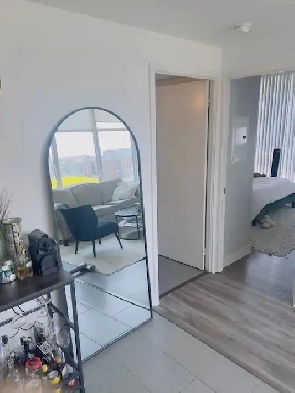 Quite spacious Boutique Condo In The Heart Of Downtown Image# 1