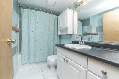 3 bedrooms apartment for rent, Lindenwoods, Aug 22 or Sept 1 Image# 3