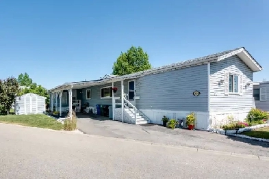 Mobile Home for Sale in Watergrove Park in  Arbour Lake Image# 1