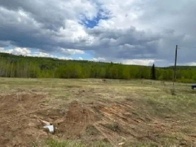 Escape the city with this stunning Athabasca 1.04-acre lot Image# 1