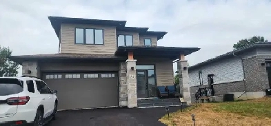 House for Rent Spacious and Modern 3 Beds and 2.5 Bathrooms Image# 1