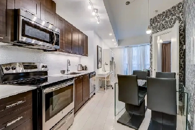 Luxury Furnished One Bedroom Condo Lakeshore/Bathurst Image# 4