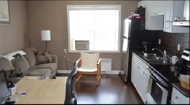 1 bedroom Apartment on 2nd floor with lots of light Image# 1