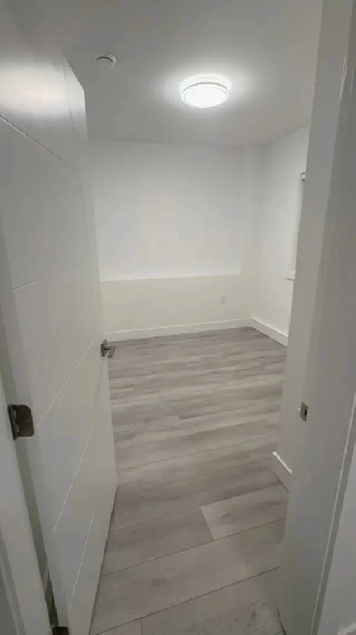 New Ground-level 2 Bedroom Basement for rent in Cloverdale Image# 9