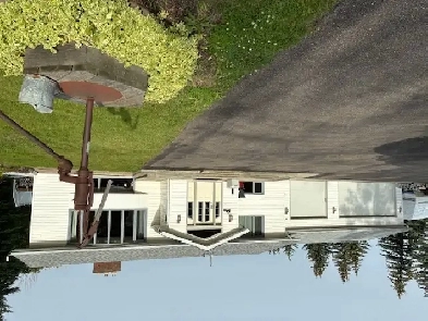 Acreage with home and shop for sale minutes from Red Deer Image# 1