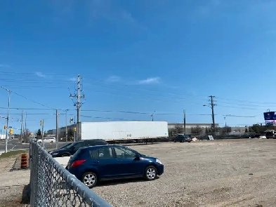 TRACTOR TRAILER PARKING STORAGE Image# 1