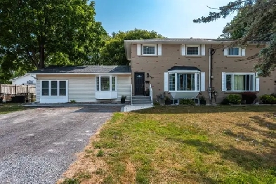 KNG Presents Stunning Semi-Detached Home with Hair Salon Image# 3