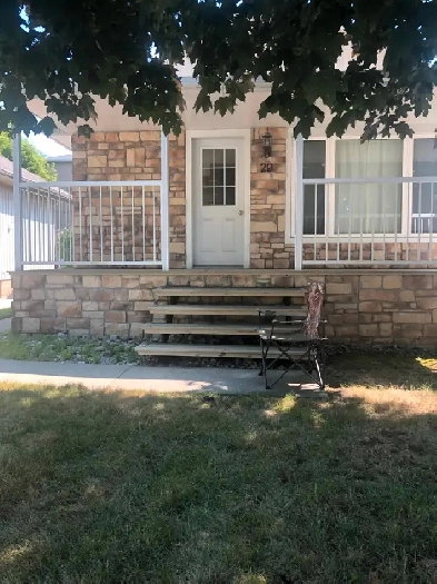 ROOM FOR RENT IN DUNDAS Image# 1