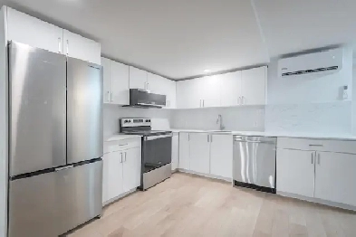 Newly renovated 3 Bedroom 1 bathroom Image# 3