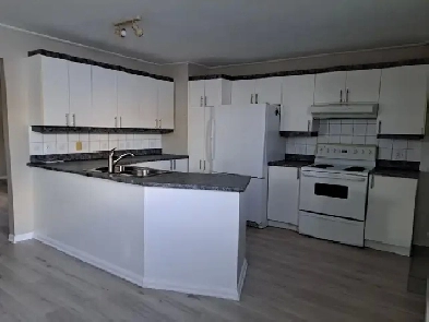 3 1/2 tout inclus, Sainte-Adèle Image# 1