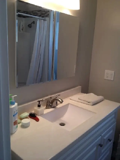 EXCELLENT ROOM FOR RENT IN GREAT LOCATION Image# 1