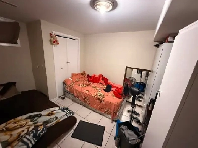 room for rent Image# 3