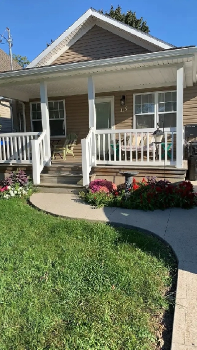 House for sale 115 Fielder ave in Chatham. Image# 1