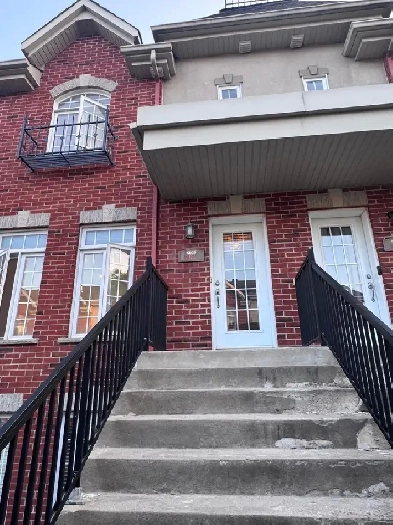 Grand appartement 4 1/2,  sur deux étages à louer Image# 3