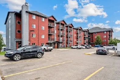 Modern 2 bedroom 2 bathroom Condo for Rent Image# 1