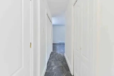 Condo / Apartement à Louer Image# 1