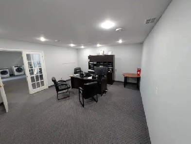 Orillia Commercial Unit Image# 1