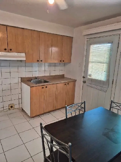 3 1/2 dans le secteur de Lasalle Image# 1