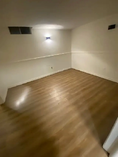 Milton Basement Apartment Image# 1