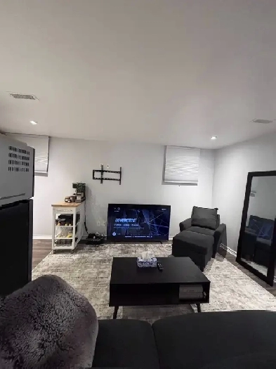 Quiet basement is available in a nice house in Kanata Image# 7