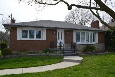 3-Bed Main Floor Bungalow – Steps to Downtown Milton! Image# 1